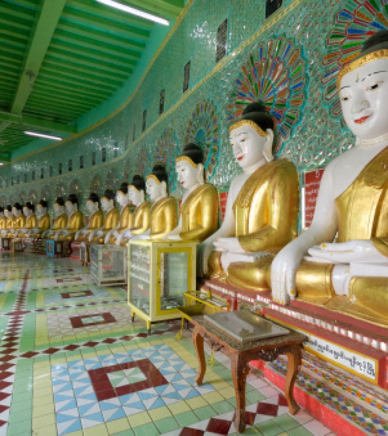 45 golden Buddhastatues in Umin Thonze Pagoda